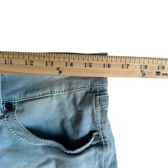 BKE Denim Stella Shorts Sz 28 | Light Wash Distressed Look Low Rise Jean Cutoffs - Picture 10 of 12